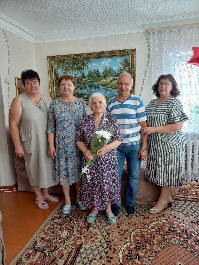 Валентина Никифоровна Смогарёва из Красной Яруги отметила 90-летний юбилей.  - Краснояружская местная организация Всероссийской общественной организации  - Белгородская область